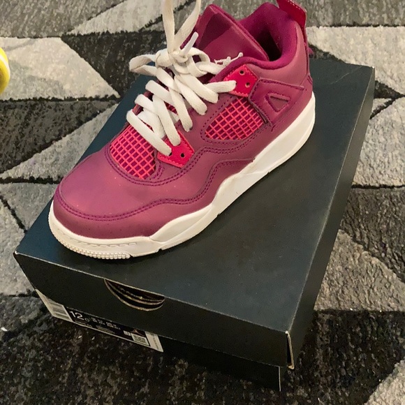 J’s - Picture 3 of 4